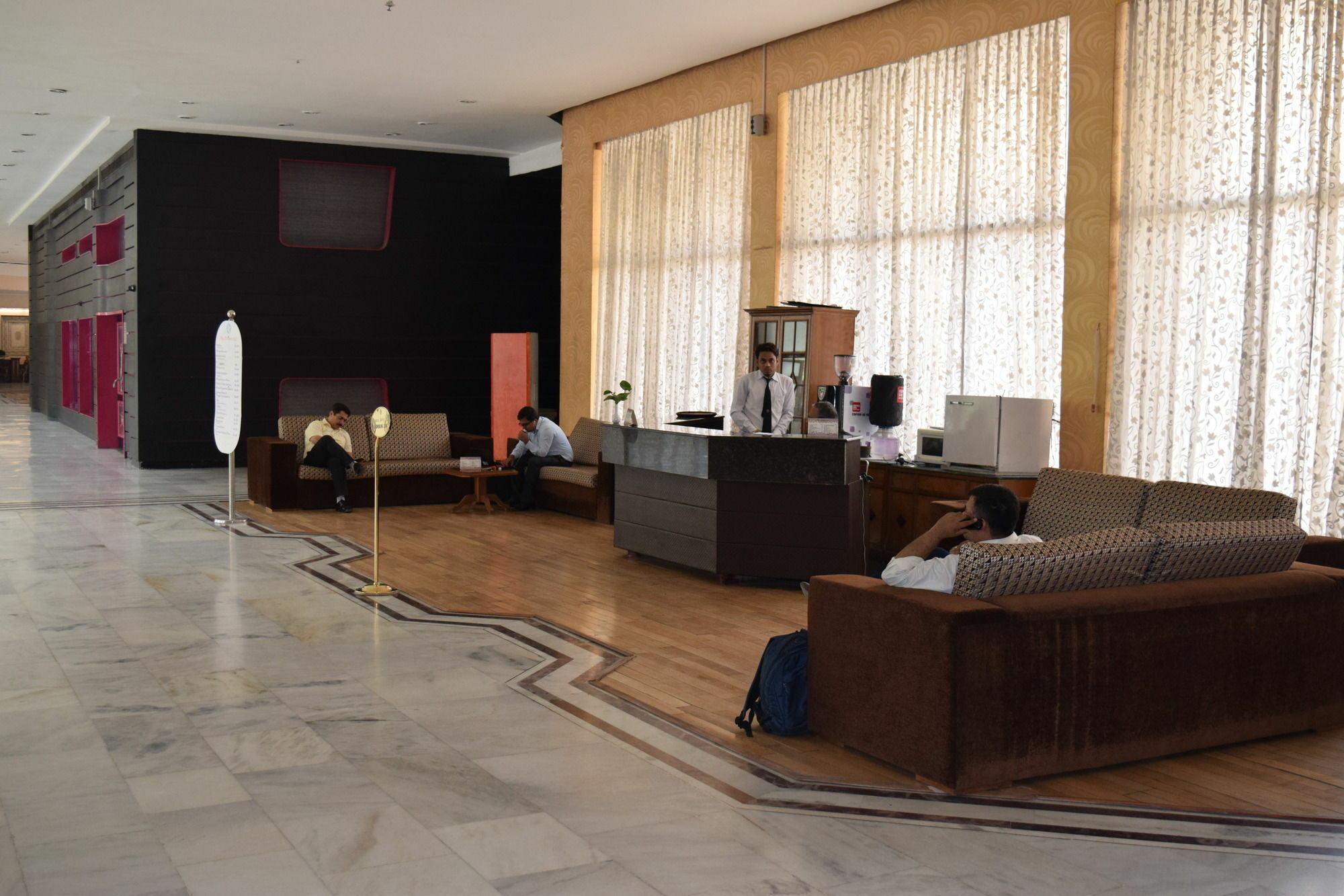 Hotel Samrat, Ню Делхи Екстериор снимка